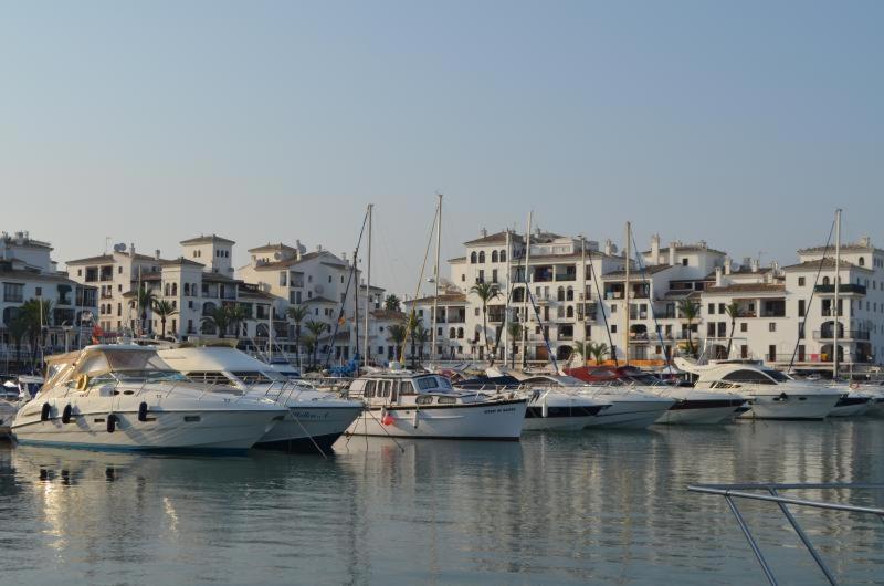 Penthouse Marina La Duquesa Apartment Manilva Exterior photo
